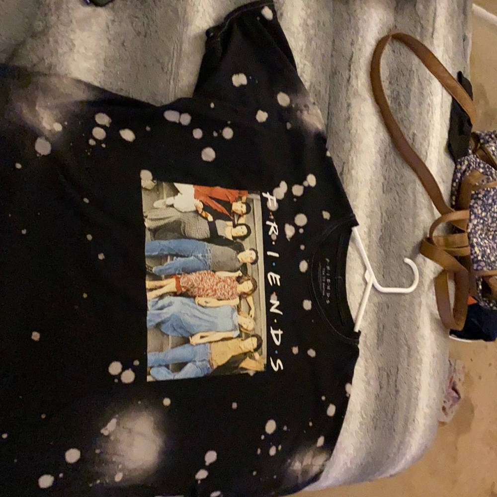 Friends tee